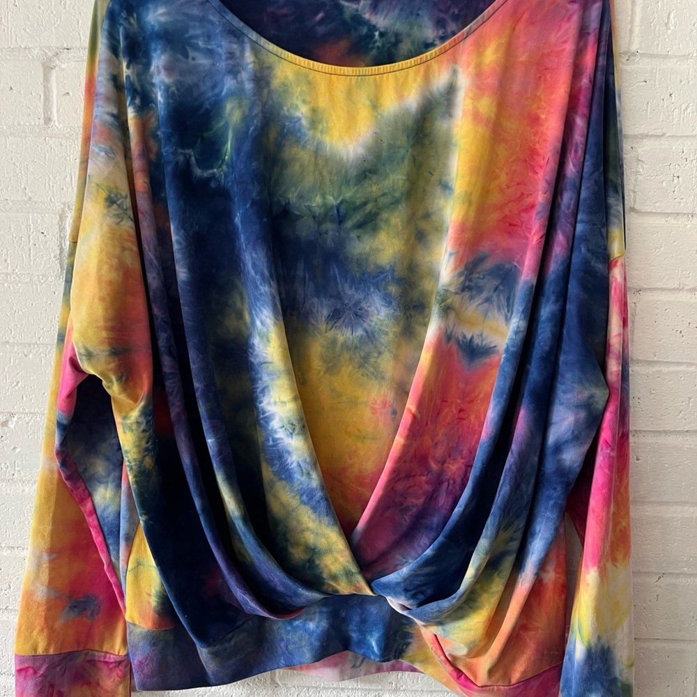 White Birch Colorful Tie-Dye LongSleeve Top Ruched Crossover Pullover Comfy Boho